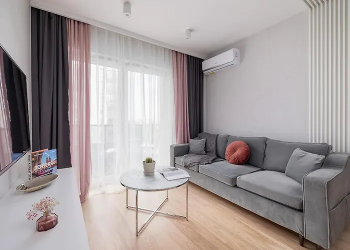 Vetulaniego With Air Conditioning & Parking By Renters Prestige