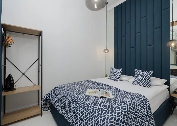 Dietla One Bedroom Apartments With Air Conditioning & Balcony By Noclegi Renters